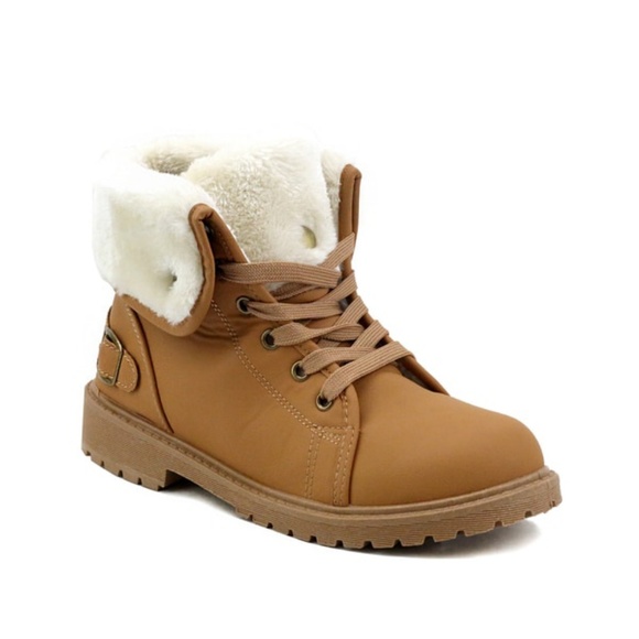 Olivia Miller Shoes - NWOT Sz 8 Olivia Miller Fulton Faux Fur Boots